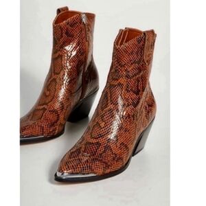 NWT Villa Rouge Leather Snakeskin Boots Yadira 6